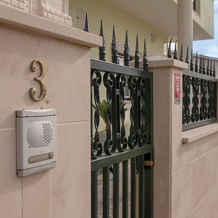 Casa Fonte Nova Apartment Nazaré